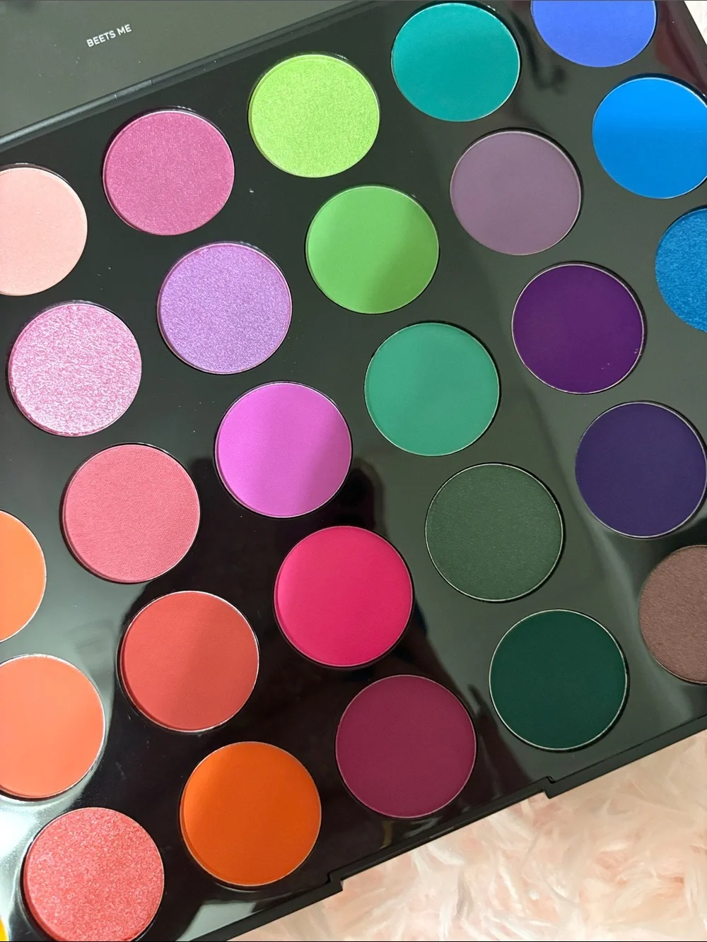 New Morphe 35B Color Burst Artistry Palette